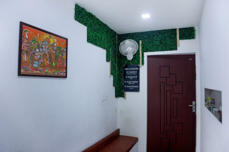 drsrees-homeo-clinic-interi