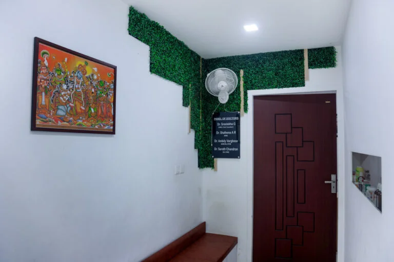 drsrees-homeo-clinic-interi